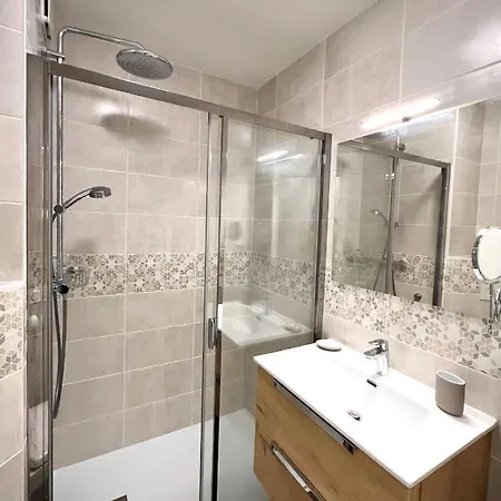 T2 Hyper Centre 3 Etoiles Rue Du Casino אקס-לה-באינס