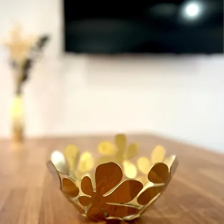 T2 Hyper Centre 3 étoiles Rue Du Casino *